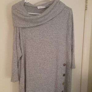 Beautiful lightweight sweater